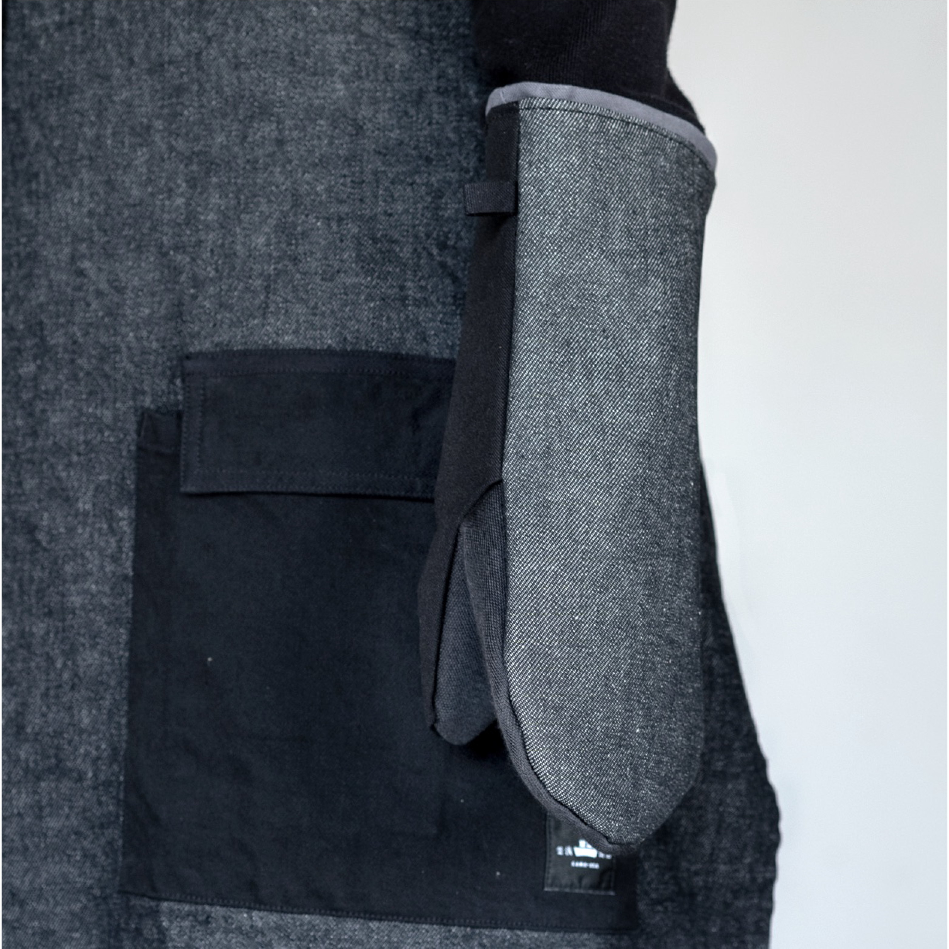 KAMA-ASA's Denim Mitten (Piece of hand)